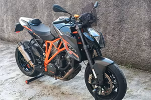 KTM 1290 super Duke r