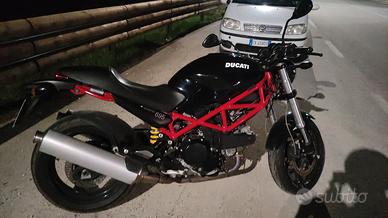 Ducati Monster 695