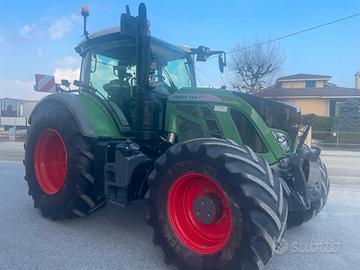 Trattore FENDT 724 PROFI