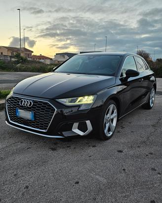 AUDI A3 SPB 35 TDI S tronic Business Advanced