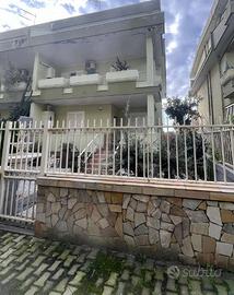 Villa a schiera angolare