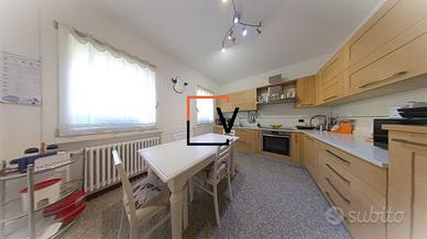 PORZIONE DI CASA COME NUOVA