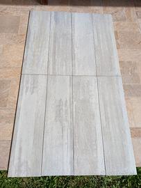 Monocottura grigio effetto legno