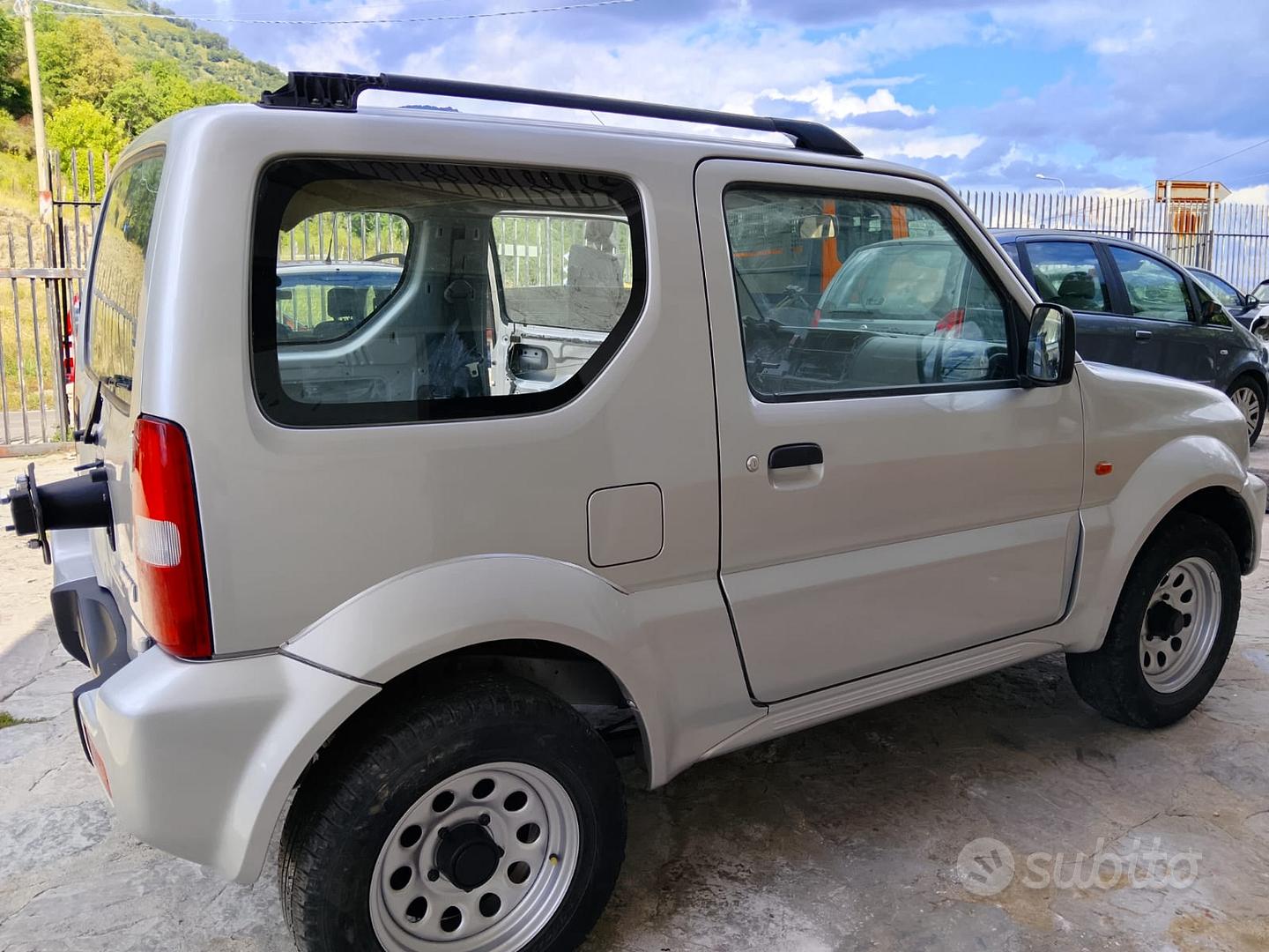 Suzuki Jimny 2002 photo 3