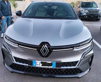 Renault Megane E-TECH 60 kwh electric TECHNO 220cv