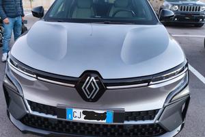 Renault Megane E-TECH 60 kwh electric TECHNO 220cv