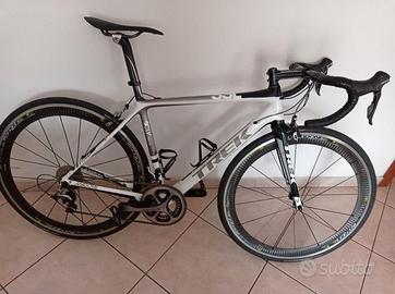 bici da corsa trek telaio top di gamma montata dur