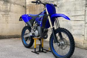 YAMAHA YZ 125 TRIPLA OMOLOGAZIONE