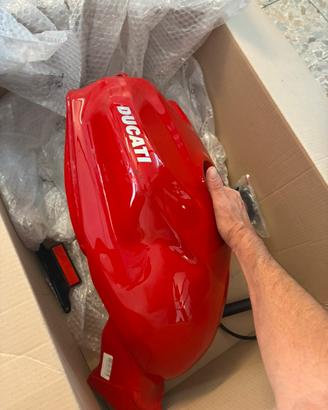 Serbatoio e copriserbatoio ducati 1299s 1299s