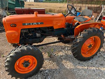 Trattore Fiat 215