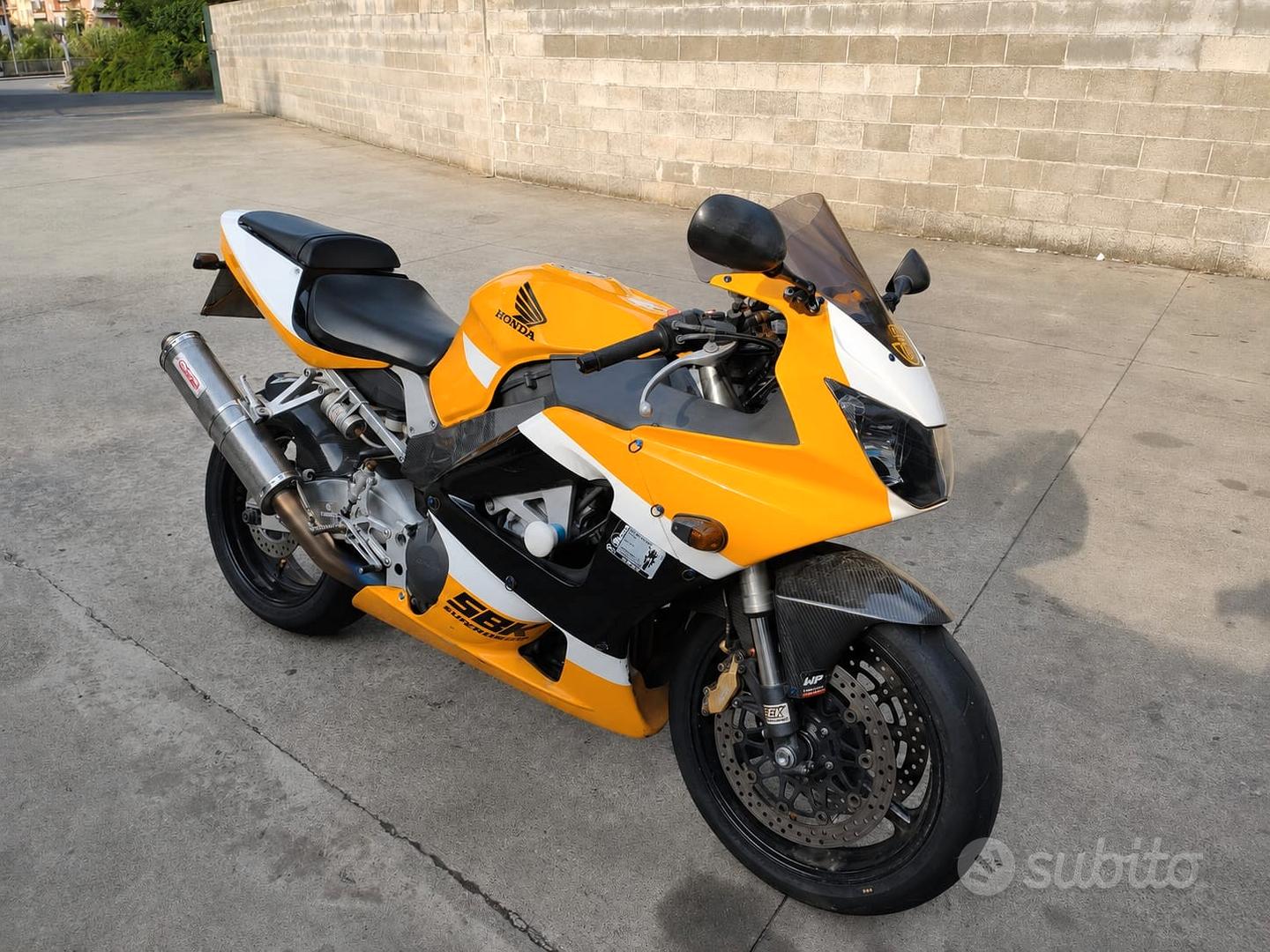 Honda CBR 929RR Fireblade 2001 – 27.600 km – Secon