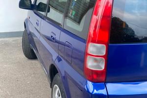 Honda hrv prima serie