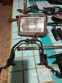  Ricambi Yamaha tw 200/125  faro supporto faro ecc