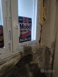 due insegne vintage Mobil oil e K&N 30x20