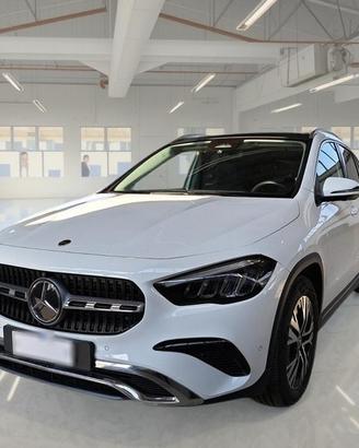 MERCEDES-BENZ GLA 180 D PROG ADVANCED CROSSOVER