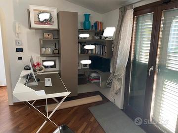 Libreria Lago pensile in vetro