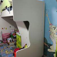 Letto a castello scorrevole compatto