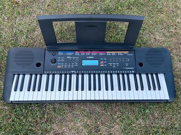 Tastiera Musicare Yamaha PSR-E263