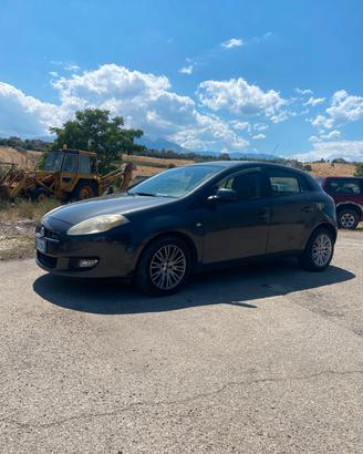 Disponibili ricambi Fiat Bravo .