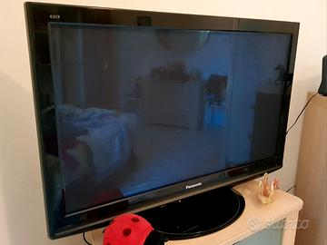 Televisore 42 pollici + Decoder DVB-T2