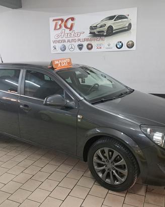 Opel Astra Opel astra 1.6 sw gpl 2010