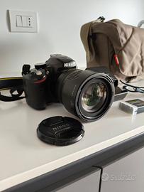 Nikon D3200 + obiettivo NIKON 18-105 + CUSTODIA