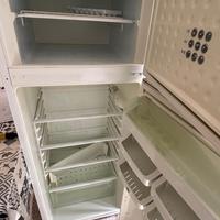 frigorifero con comparto freezer