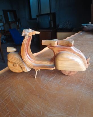 modello vespa legno anni 80