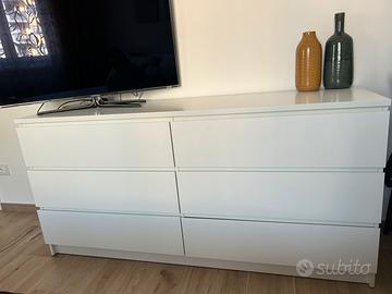 Cassettiera camera da letto 100€