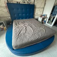 Letto matrimoniale con contenitore