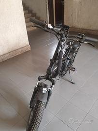 Bici Elettrica Pieghevole Fat Bike - LAI FOOK City