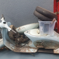 Piaggio Vespa 125 VNB1T Smontata