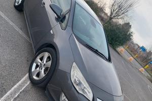 OPEL ASTRA 1.7 CDTI 2010