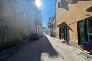 Monolocale, Casoria.