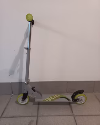 Monopattino grigio/verde FUNBEE