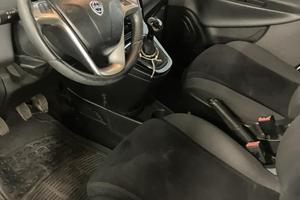Lancia Ypsilon  neopatentati