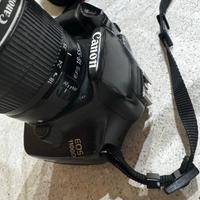 Canon EOS 1100D + Obiettivo 18-55mm + Custodia