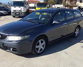 HONDA ACCORD SW 2.2 TDi X PEZZI DI RICAMBIO.