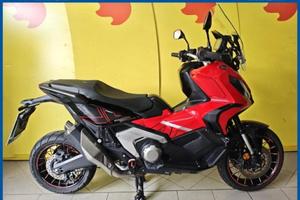HONDA X-ADV 750 Garantito e Finanziabile