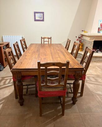 tavolo sala da pranzo in legno rustico con sedie