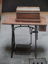 MACCHINA X CUCIRE VINTAGE