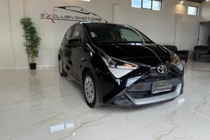 Toyota Aygo Connect 1.0 VVT-i 72 CV 5 porte x-wave