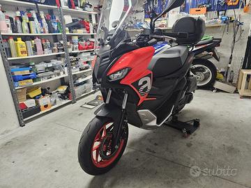 Aprilia SR GT 200