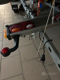 Carrello rimorchio trasporto imbarcazioni