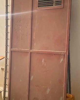 Porta in ferro