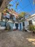 casa-indipendente-con-cortile-e-terrazza