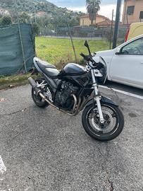 Suzuki bandit 650cc guidabile A2 (ripotenziata)
