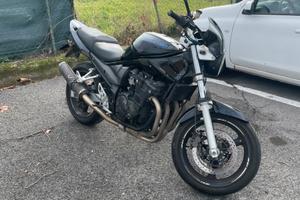 Suzuki bandit 650cc guidabile A2 (ripotenziata)