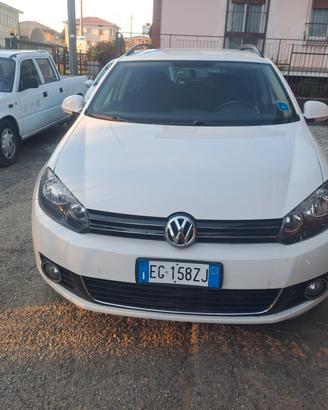 Volkswagen Golf Variant 2.0 TDI 140CV DPF DSG 5p. 