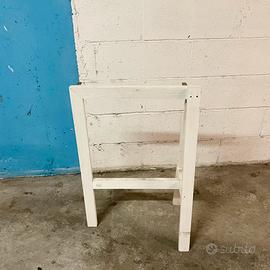 Cavalletto leggero bianco in legno